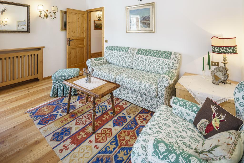 Villa Tullia - Stayincortina Cortina dʼAmpezzo Eksteriør billede